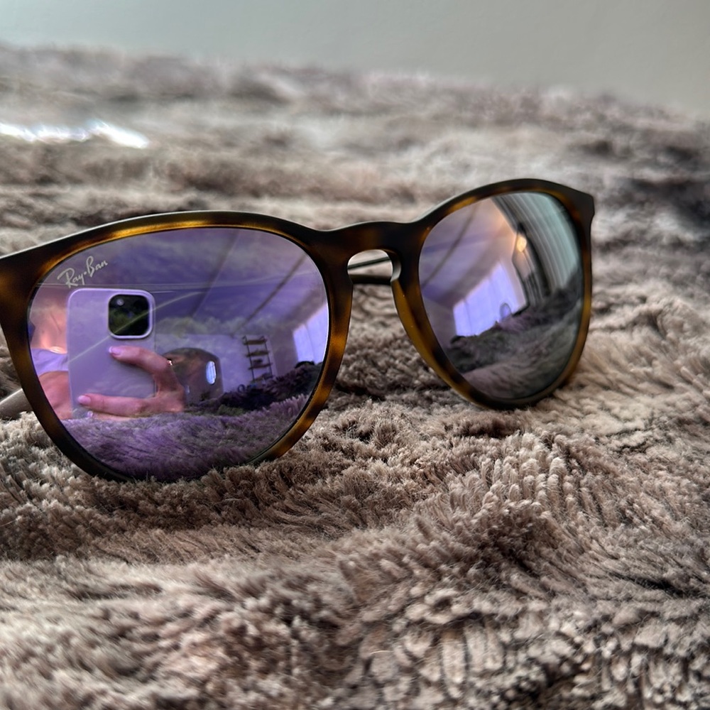 New Without Tags: Ray-Ban Sunglasses